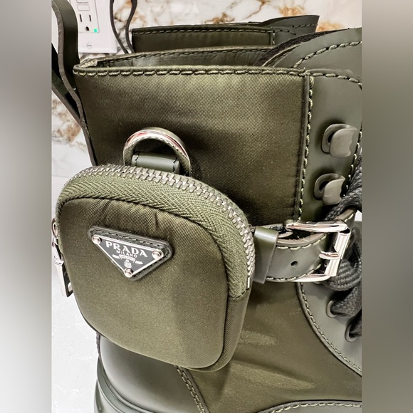 Prada Re-Nylon Metal Triangle Logo Mens Monolith Pouch Pocket Combat Boots US 11 - Picture 3 of 15